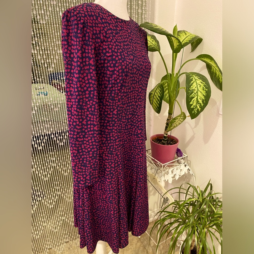 LIZ CLAIBORNE BUTTON BACK - Picture 2 of 8